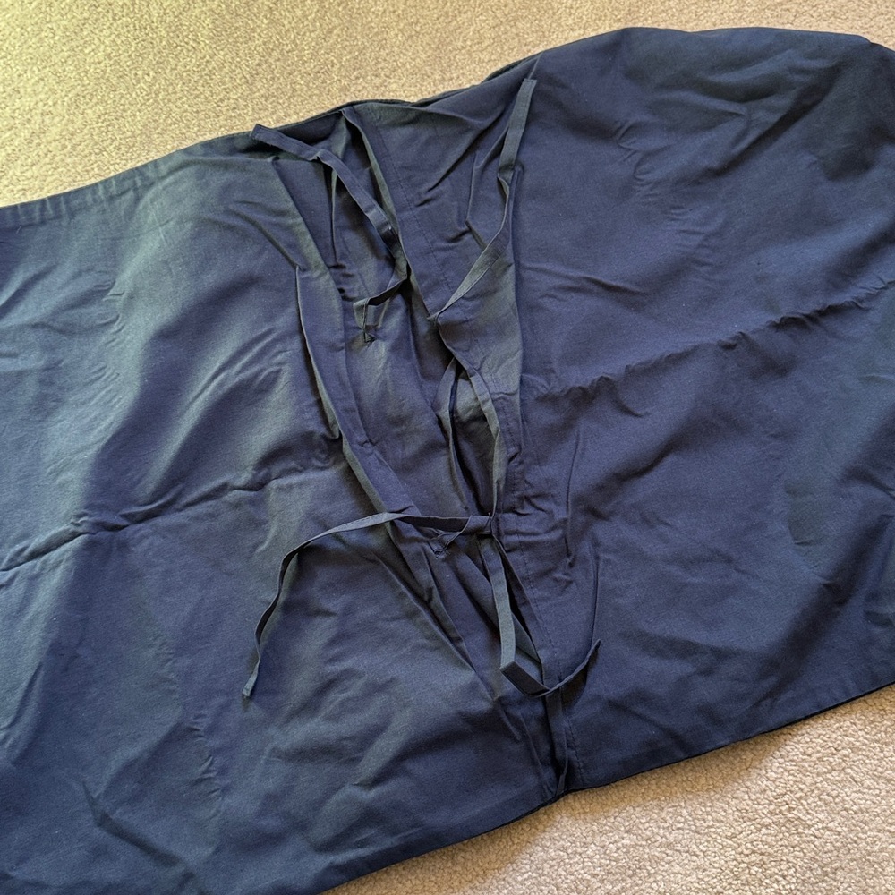 Two KING size Matelasse Shams - Picture 6 of 6